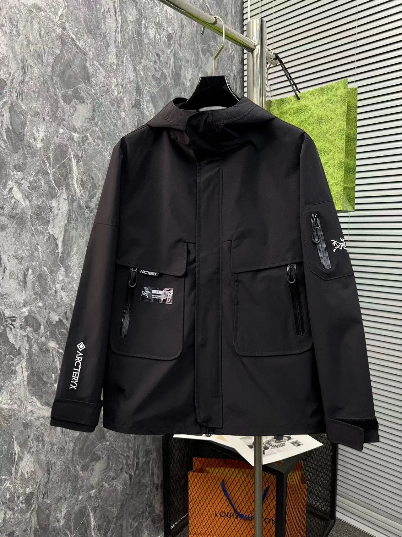 Same Style， ， 2026 New Arrival ， Original Premium Breathable ， ， ， Quality。 ， Sizes：M～3XL